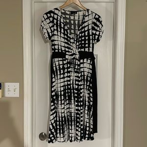 Next black and white dress. Size UK 8 (US size 4).